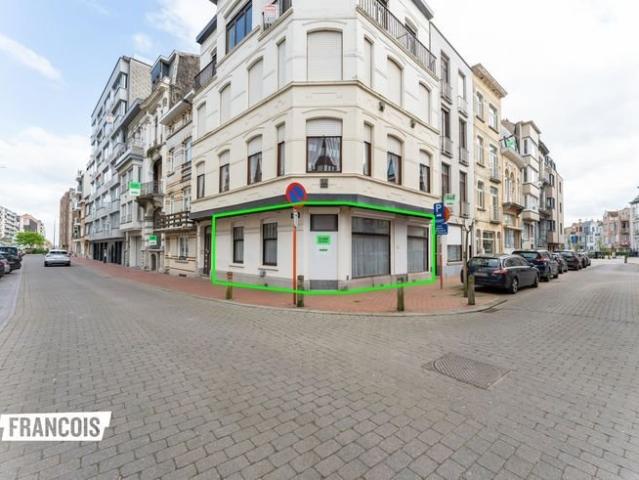 Appartement au rez de chaussée près du front de mer de Blan…
