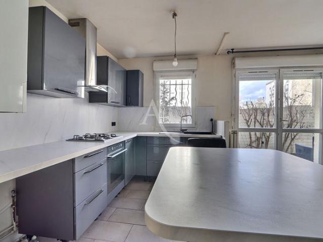 Appartement Aubervilliers 3 pièce s 60.41 m2