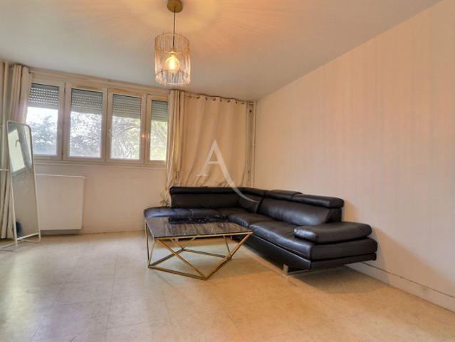 Appartement Aubervilliers 4 pièce s 76 m2