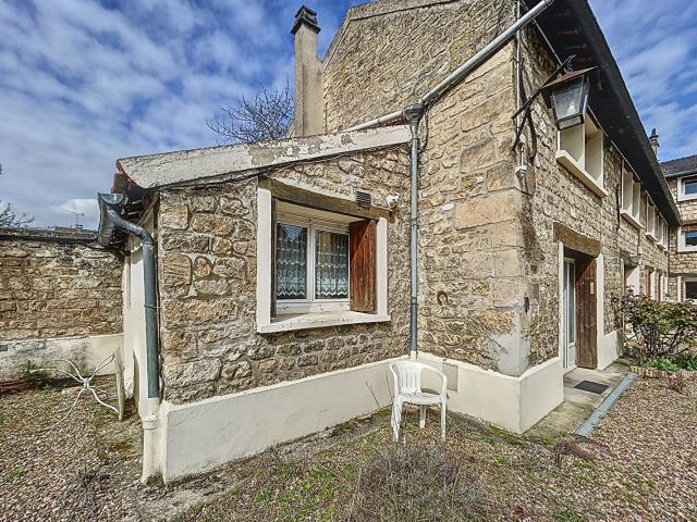 Appartement Auvers sur Oise 3 pièces 53.94m² et 56m² au sol