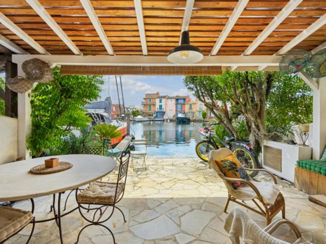 Appartement avec amarrage privatif à Port Grimaud