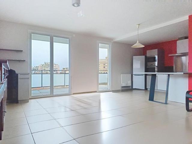 Appartement avec ascenseur et balcon