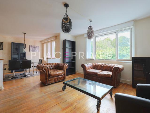 Appartement avec ascenseur et balcon