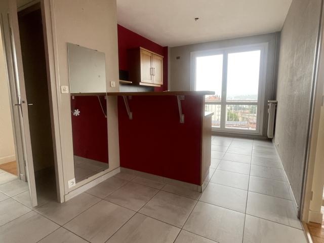 Appartement avec balcon 3 pièces à vendre à Saint Étienne