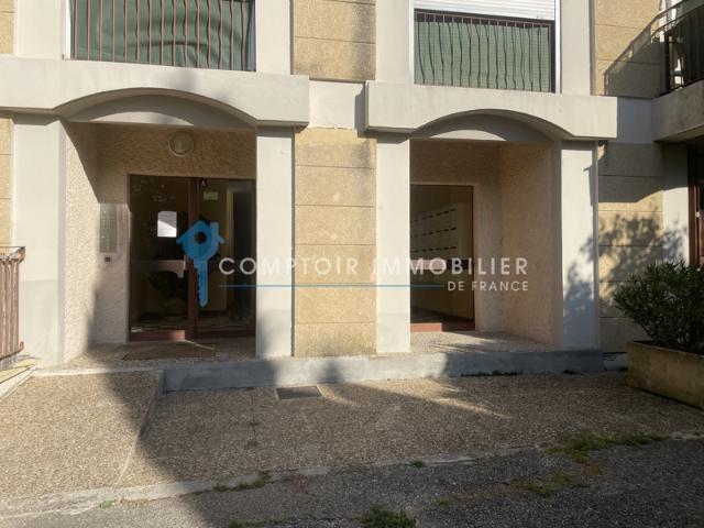 Appartement avec balcons en résidence