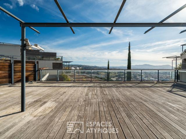 Appartement avec extérieur et vue