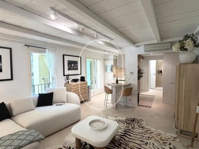 Appartement avec garage à vendre au village de Grimaud 42m² Grimaud