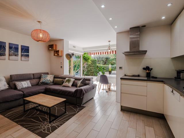 Appartement avec grand jardin, plage à pied