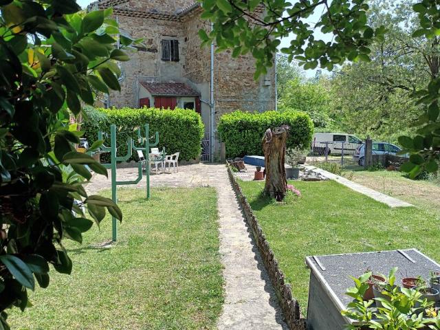 Appartement avec grand terrain