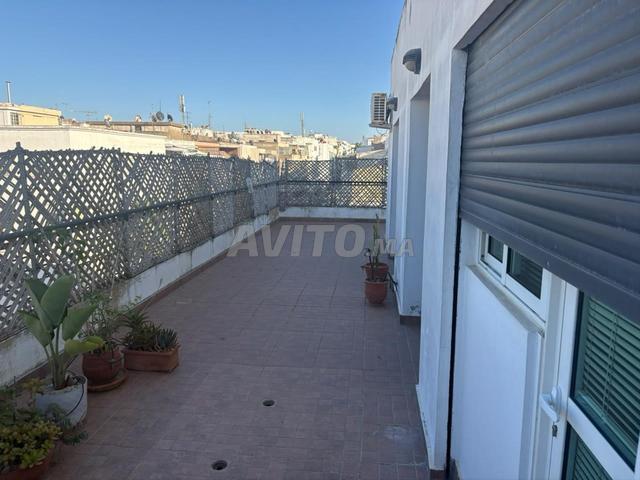 Appartement avec grande terrasse à Agdal