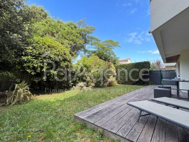 Appartement avec jardin 500 m du Marché Central Royan