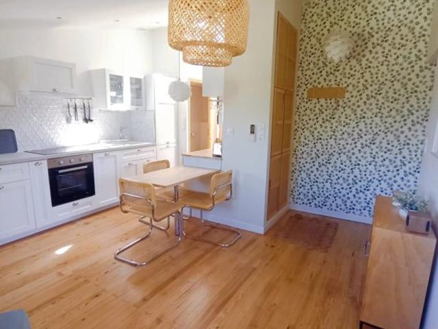 APPARTEMENT AVEC JARDIN