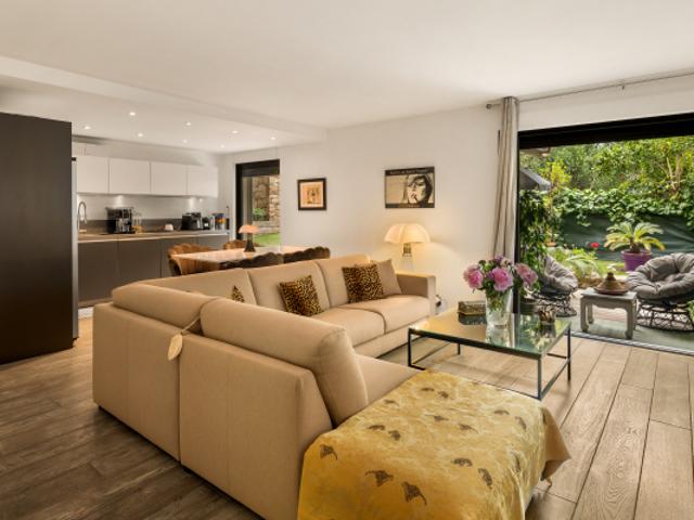 Appartement avec jardin privatif au cœur de Saint Tropez