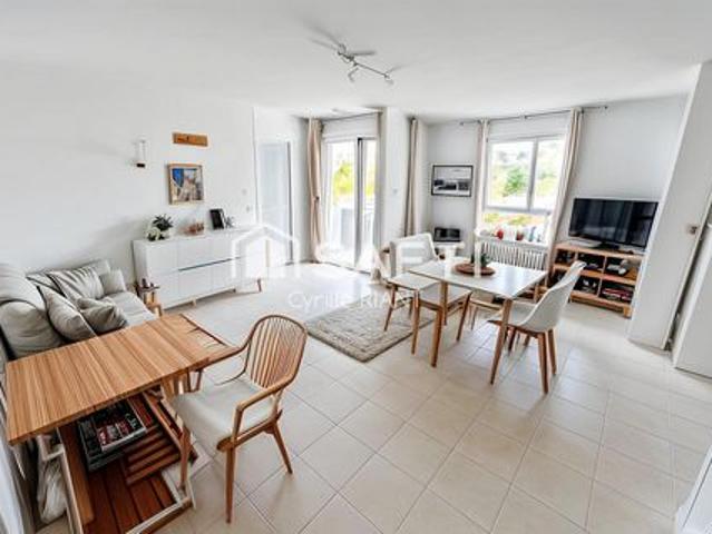 Appartement avec loggia et garage