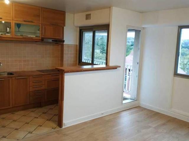 Appartement avec Parking et cave centre ville