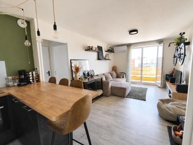 Appartement avec parking et balcon