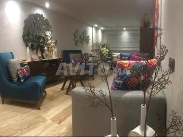 Appartement avec piscine privée à vendre à Dar Bouazza