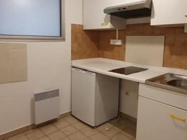 Appartement avec salle de bain rénovée