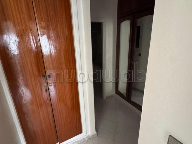 Appartement avec terrasse à louer à Agdal