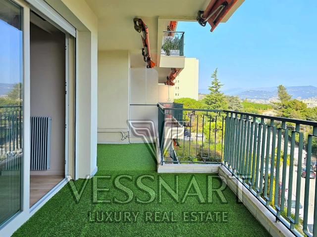 Appartement avec terrasse donnant sur la mer 72m² Nice