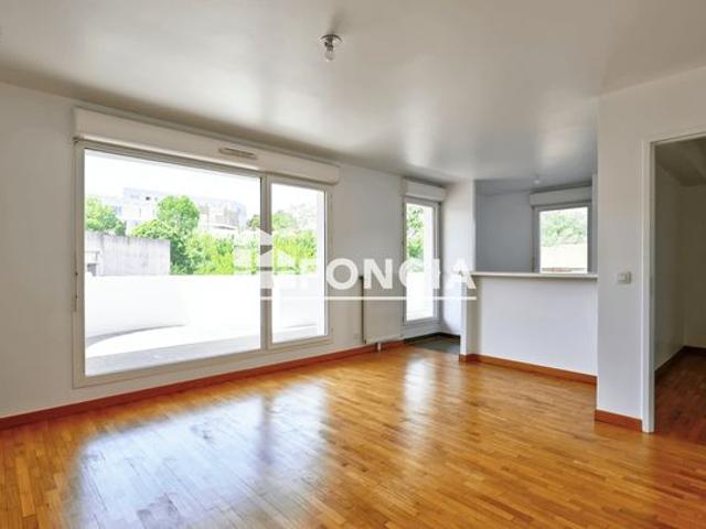 Appartement avec terrasse et jardin