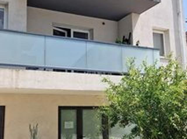 Appartement avec terrasse et parking