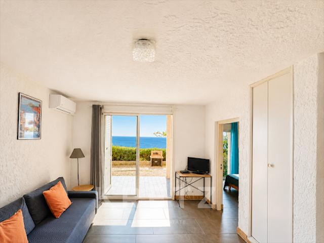Appartement avec terrasse et piscine