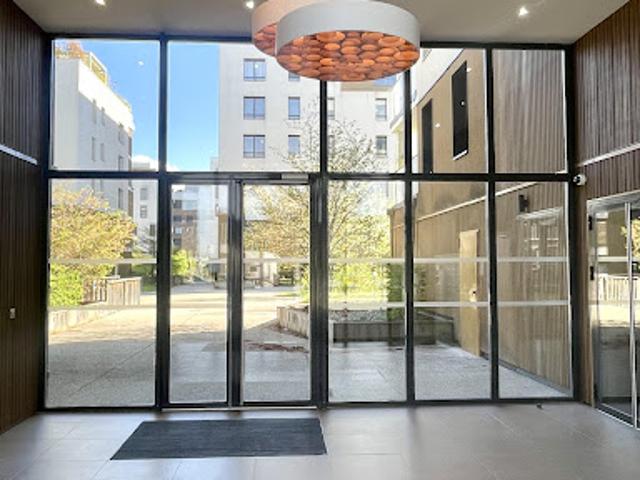 Appartement avec terrasse et piscine