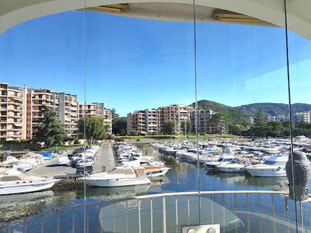 Appartement avec terrasse et piscine