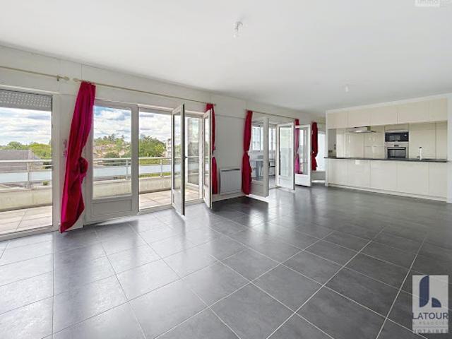 Appartement contemporain avec terrasse