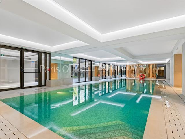 Appartement avec terrasse et piscine