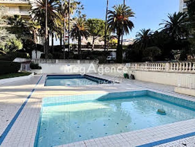 Appartement avec Terrasse et Piscine