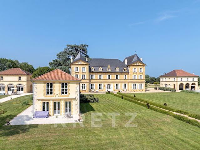 Appartement avec terrasse et piscine