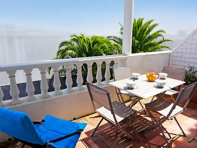 Appartement avec terrasse et piscine