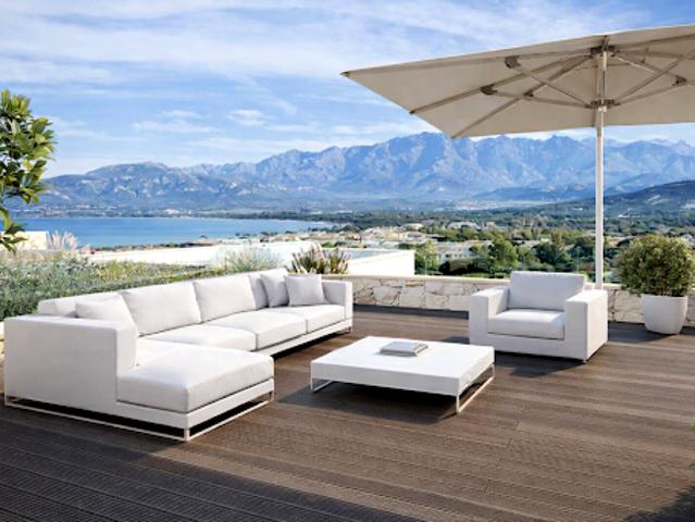 Appartement avec terrasse et piscine