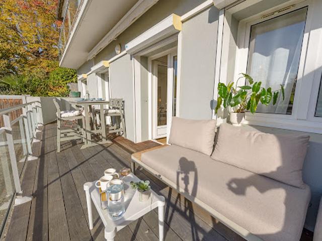 Appartement avec terrasse et piscine