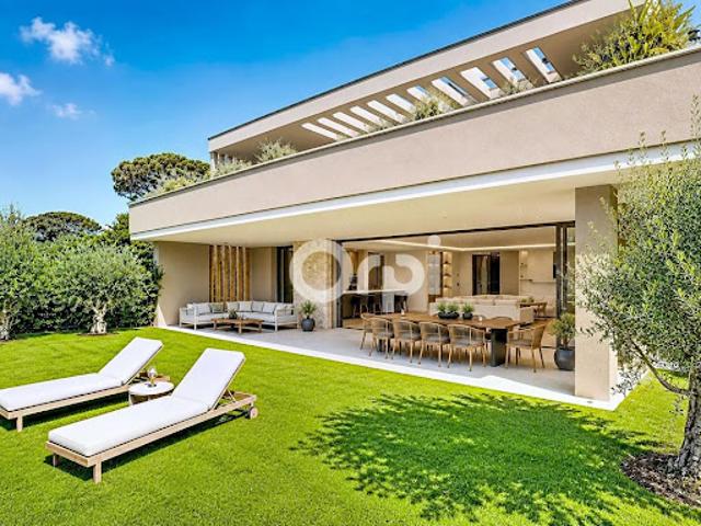 Appartement avec terrasse et piscine