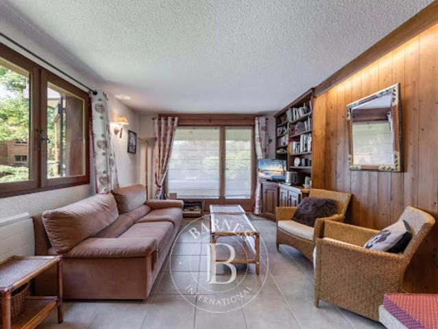 Appartement avec terrasse et piscine