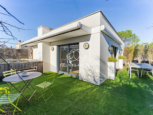 Appartement avec terrasse et piscine
