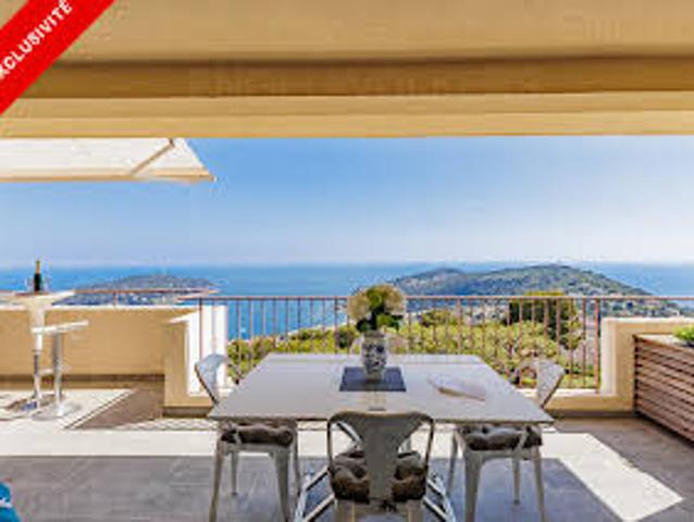 Appartement avec terrasse et piscine
