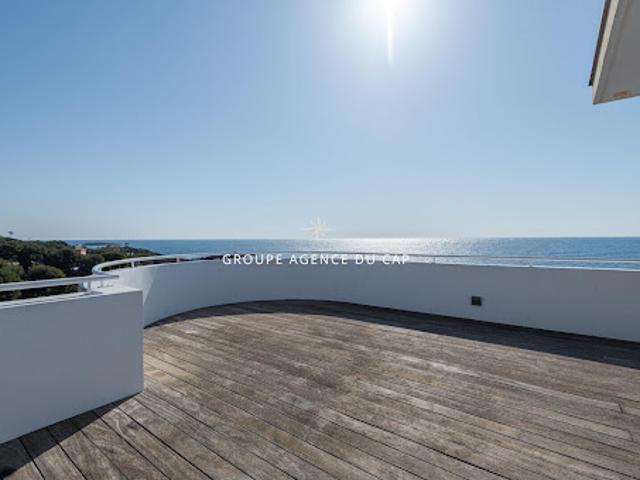 Appartement avec terrasse et piscine