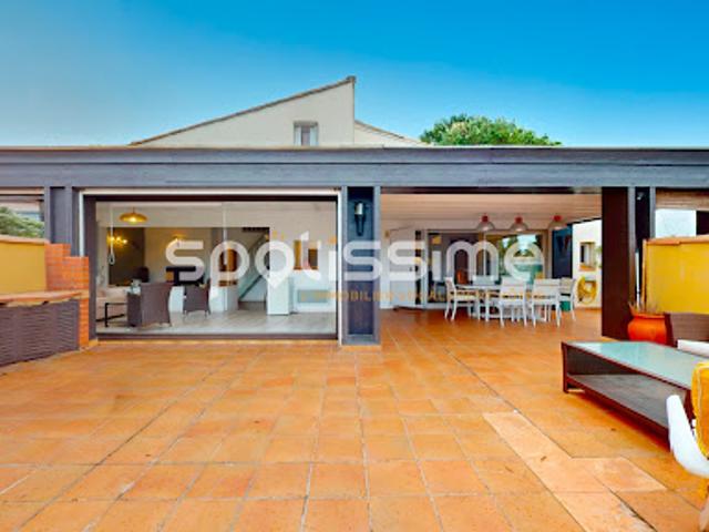 Appartement avec terrasse et piscine