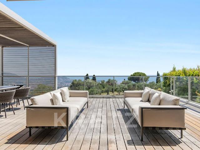 Appartement avec terrasse et piscine