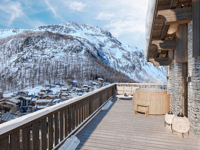 Appartement avec terrasse et piscine