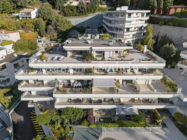 Appartement avec terrasse et piscine