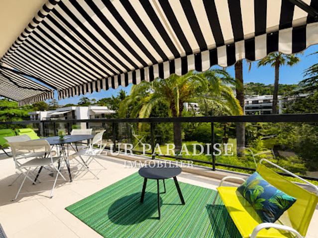 Appartement avec terrasse et piscine