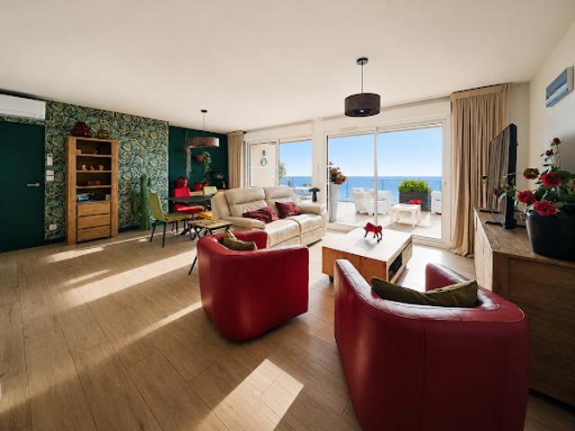 Appartement avec terrasse et piscine