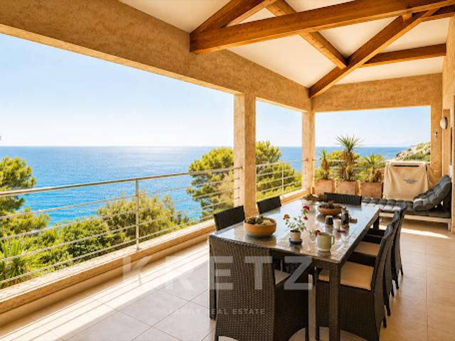 Appartement avec terrasse et piscine