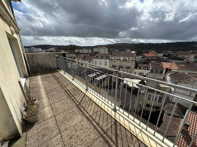 Appartement avec terrasse et vue