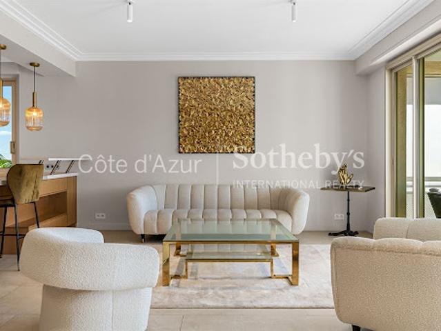 Appartement avec terrasse en bord de mer
